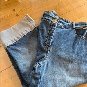 St. John Sport Capri Length Jeans, Size 6